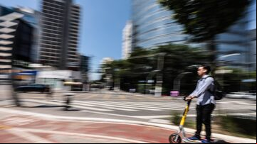 RETORNO DOS PATINETES ELÉTRICOS. Foto: Werther Santana/Estadão